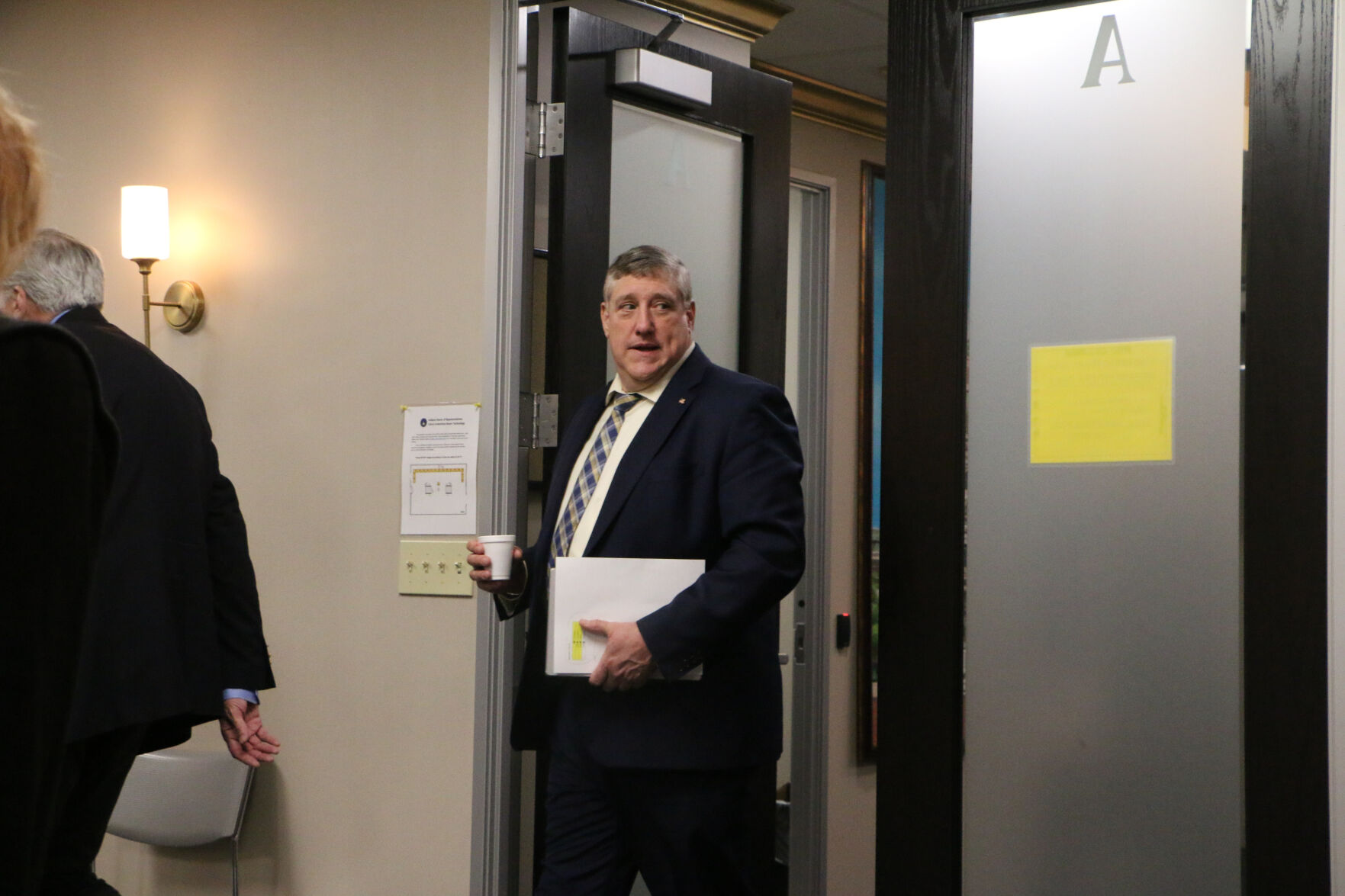 Rep. Ben Smaltz entering conference committee room for state budget